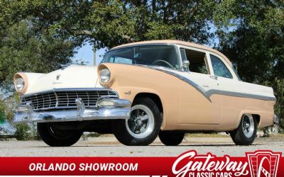 1956 Ford Fairlane Custom 