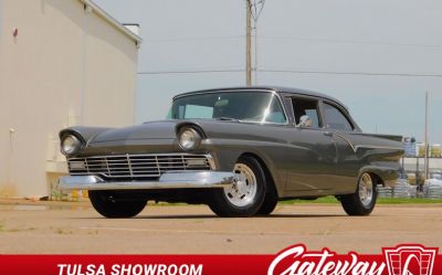1957 Ford Custom 