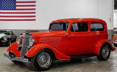 1934 Ford Deluxe Tudor 