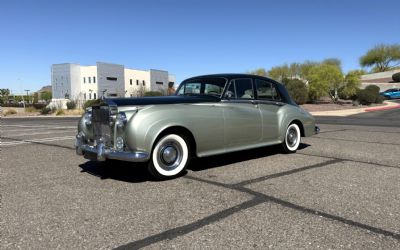 1960 Rolls-Royce Silver Cloud II Saloon (sedan)
