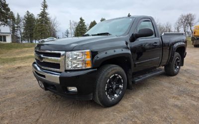 2010 Chevrolet Silverado 1500 LT 4X4 2DR Regular Cab 6.5 FT. SB
