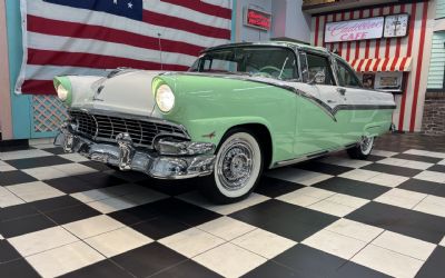 1956 Ford Crown Victoria 