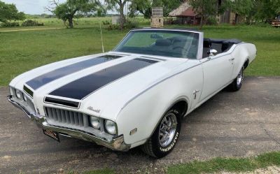 1969 Oldsmobile Cutlass 
