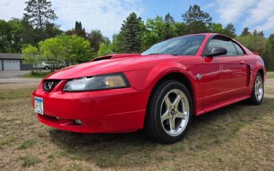 2004 Ford Mustang GT Deluxe 2DR Fastback