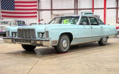 1976 Lincoln Continental Town Car 