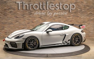 2020 Porsche GT4 Club Sport 