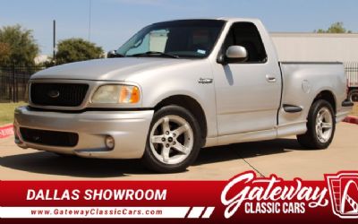 2000 Ford F150 SVT Lightning 