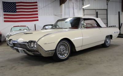 1962 Ford Thunderbird 