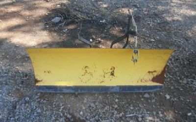 Photo of a 1980 John Deere 42-Inch Snow Plow for sale
