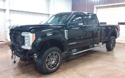 Photo of a 2017 Ford F-250 Lariat Diesel Crew Cab 4WD for sale