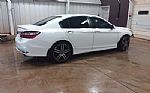 2016 ACCORD SEDAN Thumbnail 6