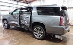 2019 Yukon XL Thumbnail 3