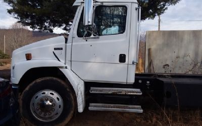 Photo of a 1999 Freightliner FL 60 for sale