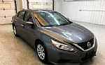 2016 Altima Thumbnail 2