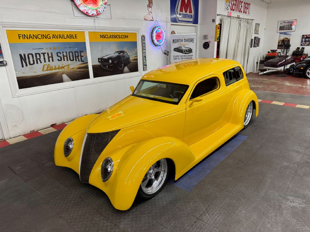 1937 Coupe Image