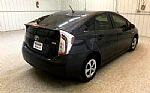 2015 Prius Thumbnail 4