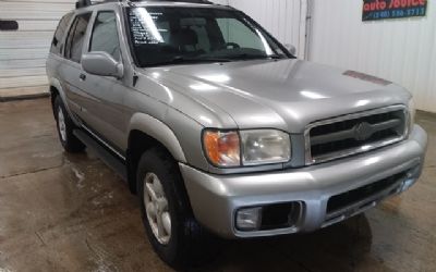 Photo of a 2001 Nissan Pathfinder LE for sale