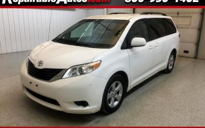 Photo of a 2013 Toyota Sienna for sale